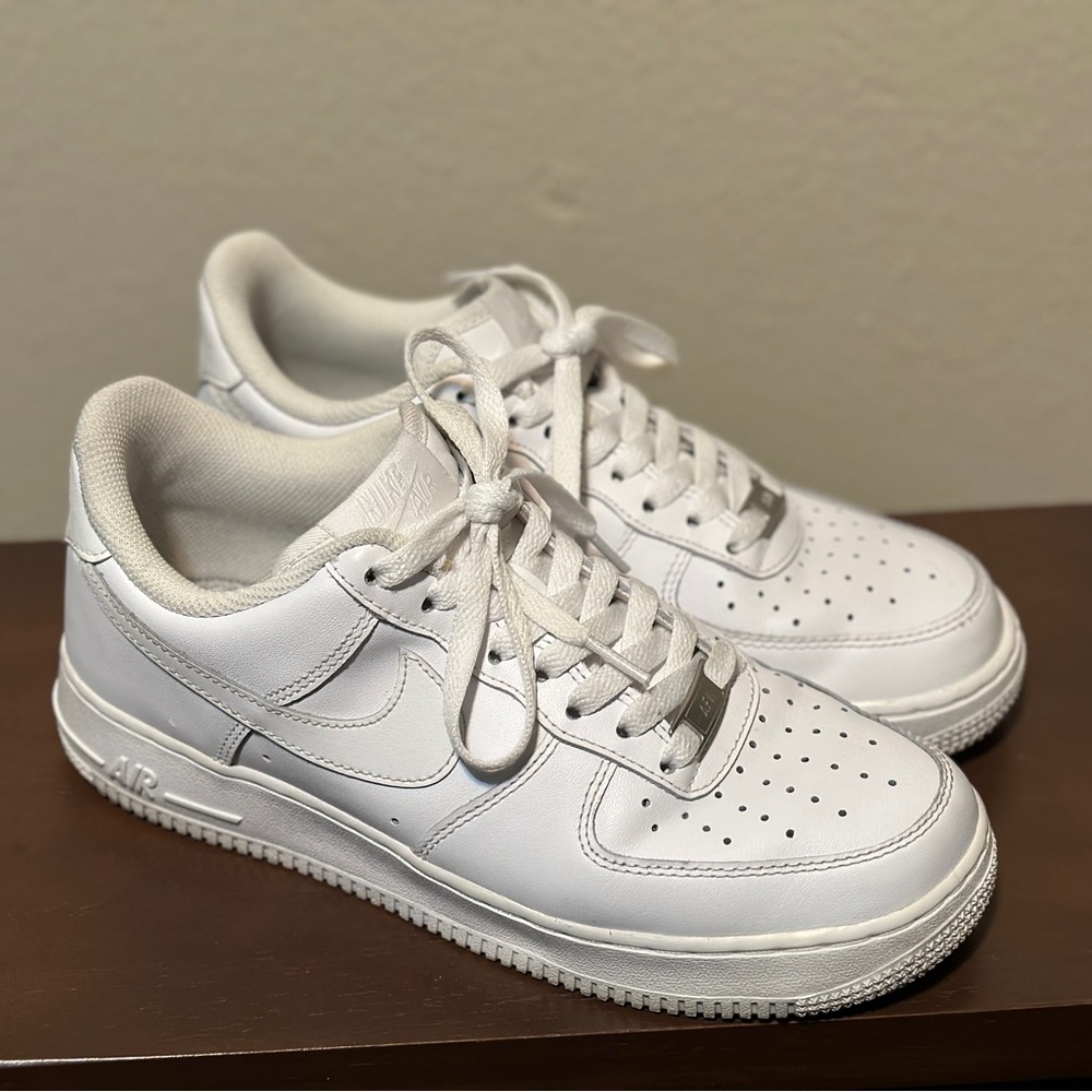 Used Nike Air Force size 9